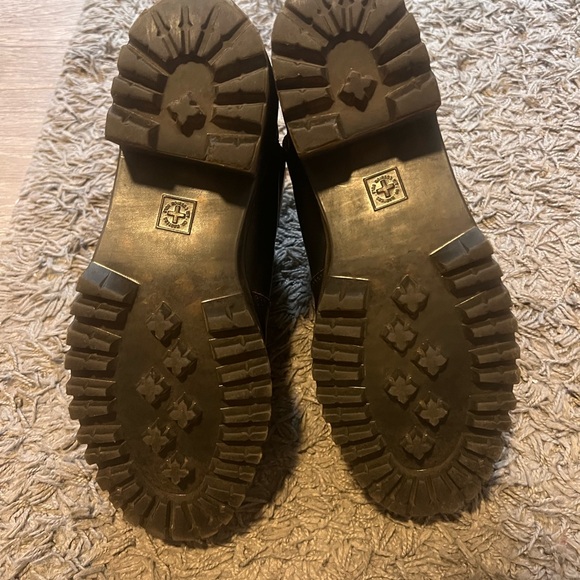 Dr. Martens Rometty boot - Picture 6 of 6